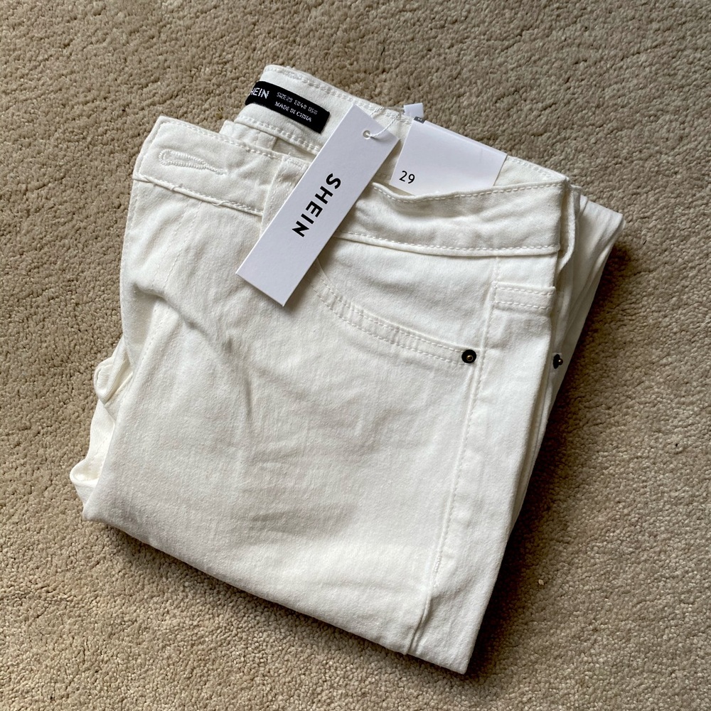 NEW white skinny jeans